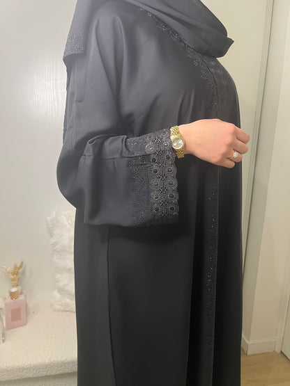 Abaya Amina