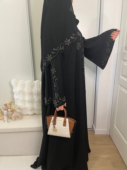 Abaya Amira