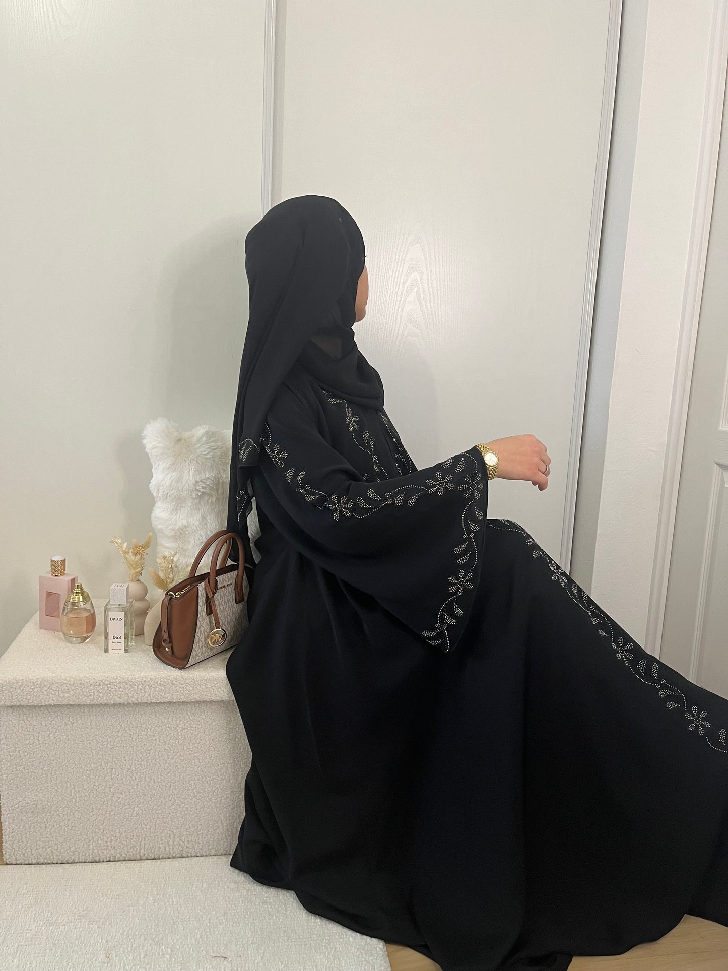 Abaya Amira